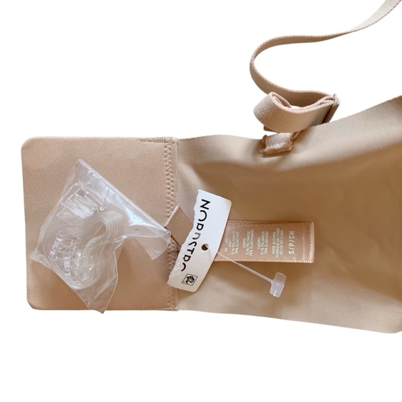 SKIMS Deep Plunge Strapless Bra! Retail $58. - Picture 6 of 8